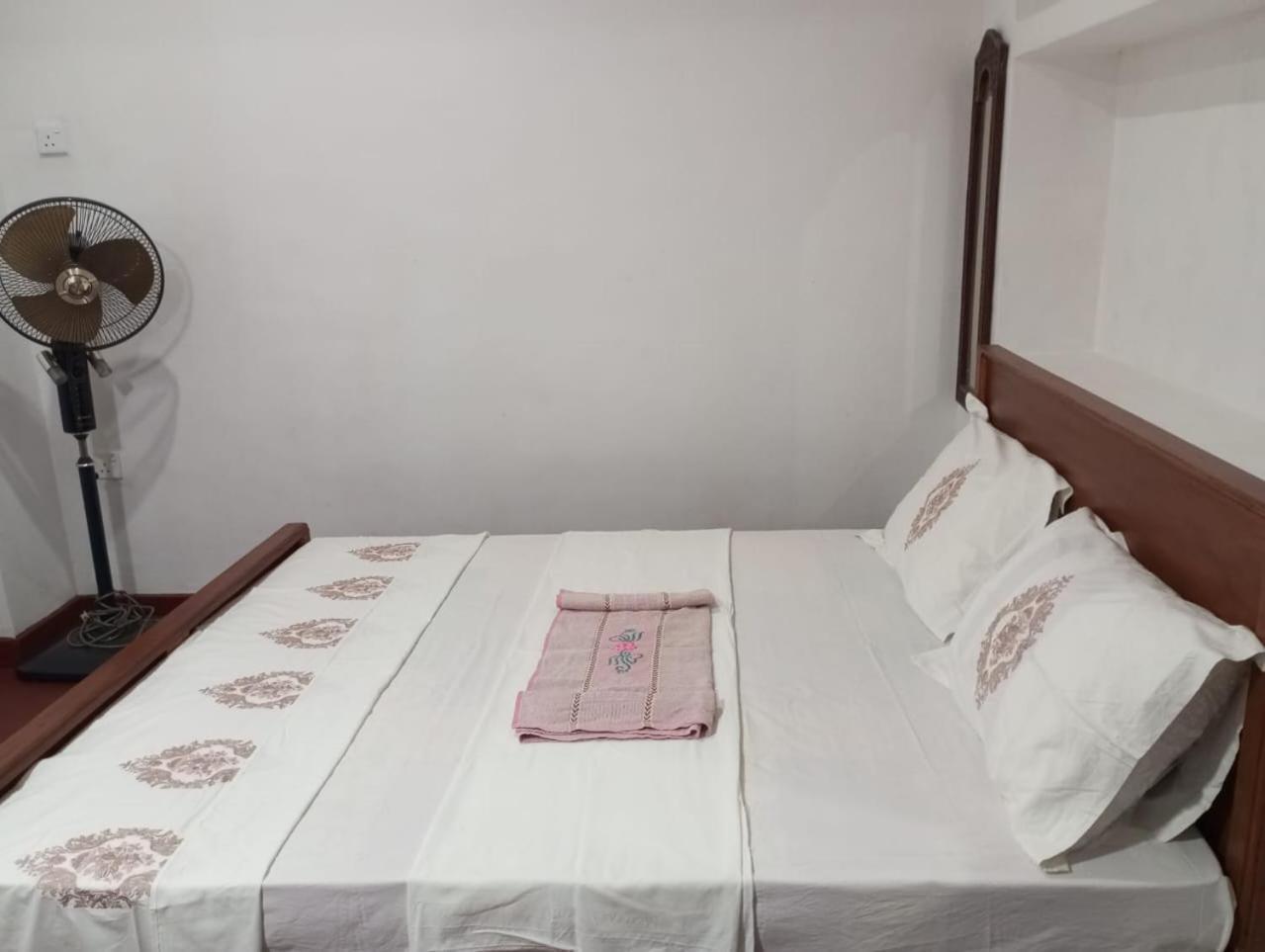 Relax Home Rambukkana Dış mekan fotoğraf