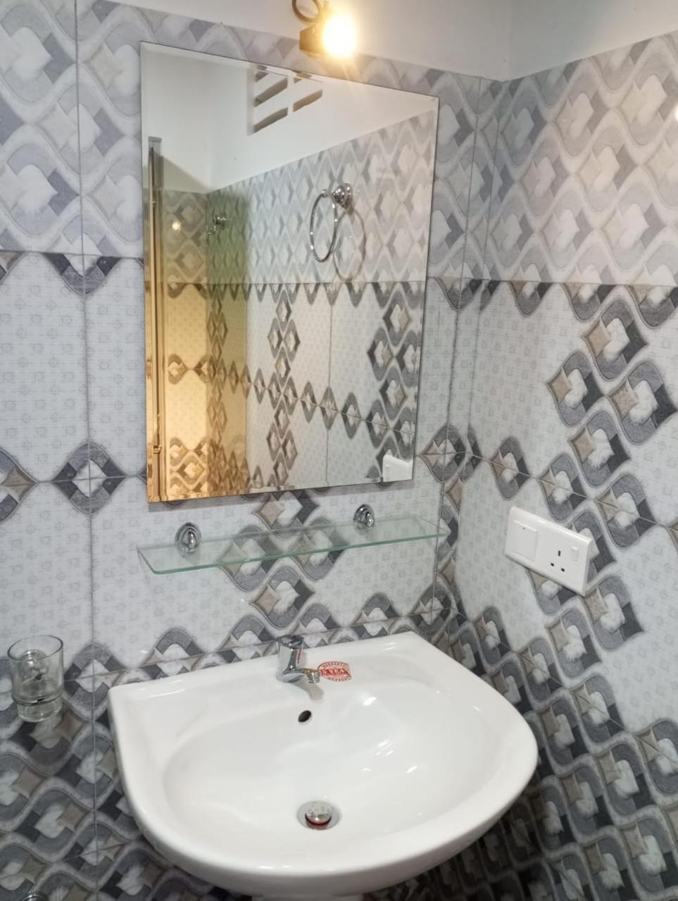 Relax Home Rambukkana Dış mekan fotoğraf