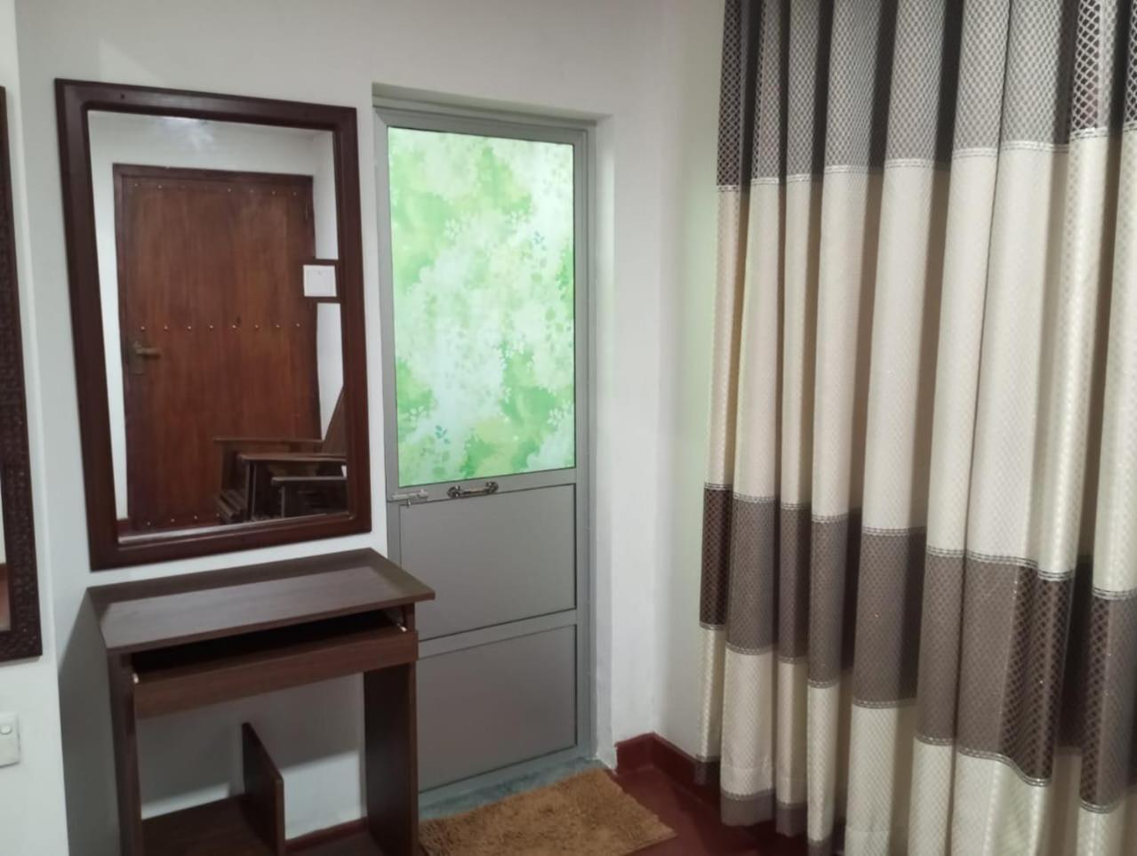 Relax Home Rambukkana Dış mekan fotoğraf